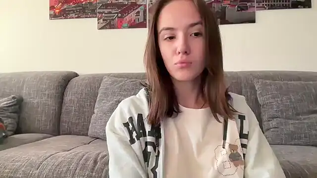 EmilyWi  online show from September 26, 4:48 pm