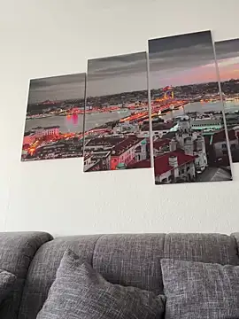 EmilyWi  online show from October 6, 2:45 pm