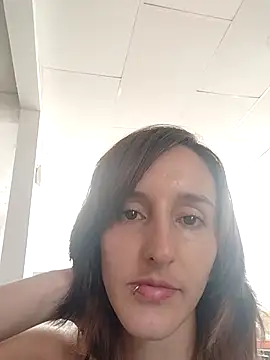 Ambar Roux  online show from October 30, 4:08 pm