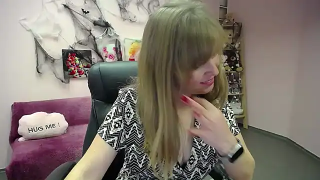 Hot Milady online show from October 22, 7:24 am