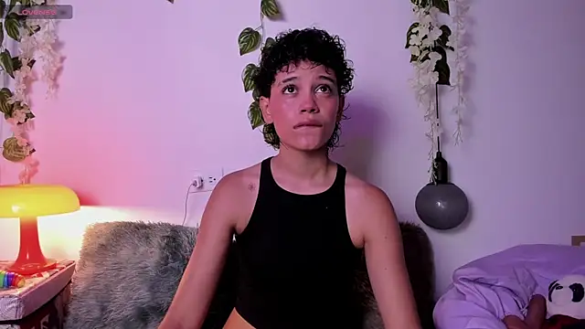 Snapshot of fernanda_indie chatting on September 16, 7:22 pm fernanda indie online show from September 16, 7:22 pm