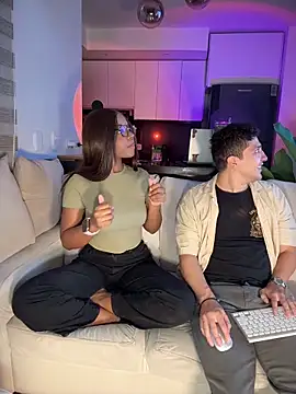 tiana nave online show from March 25, 2:28 am