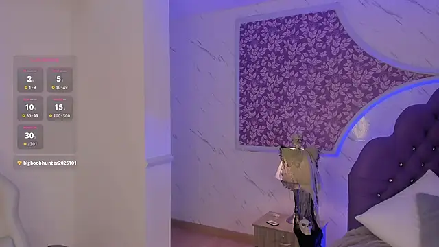 Snapshot of Miamontoya chatting on October 14, 1:57 pm Miamontoya online show from October 14, 1:57 pm