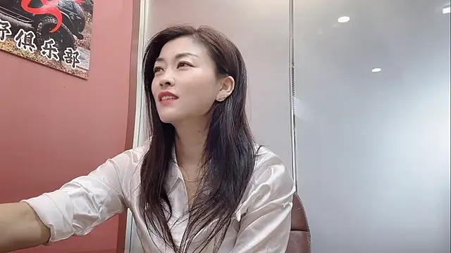 Snapshot of Maneki-nekoo chatting on October 7, 7:35 am Maneki-nekoo online show from October 7, 7:35 am