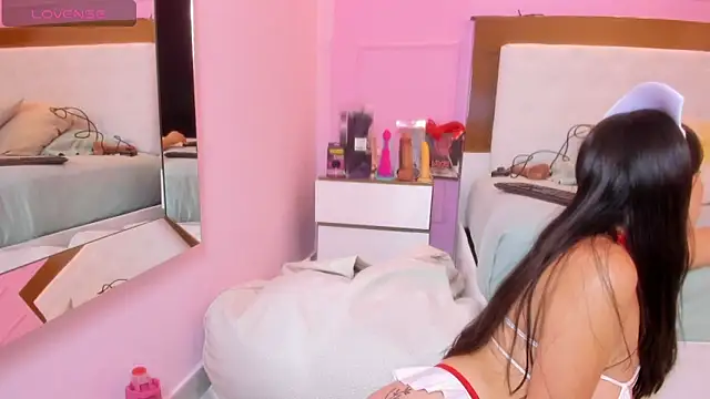 alysonJackson online show from April 9, 7:41 pm