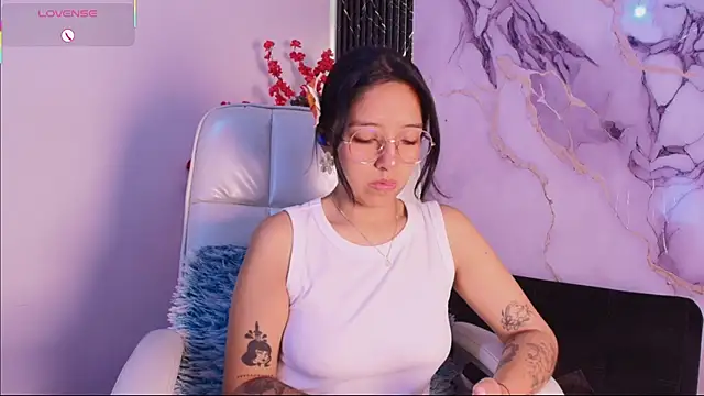 Valery wang online show from April 9, 11:59 am