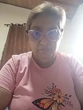 florecita69 online show from April 15, 9:26 pm