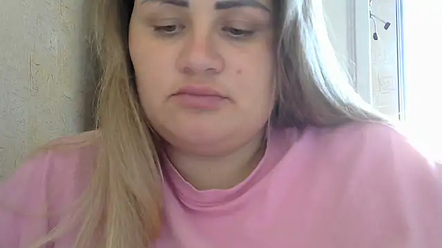 Snapshot of Honeydew-Waves chatting on September 16, 10:34 am Honeydew-Waves online show from September 16, 10:34 am