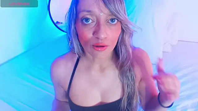 emma collson online show from December 14, 3:34 am