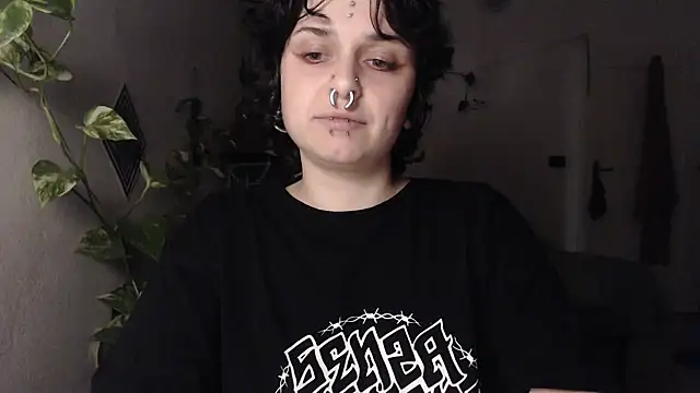 metamorphosiskin online show from February 1, 9:13 pm