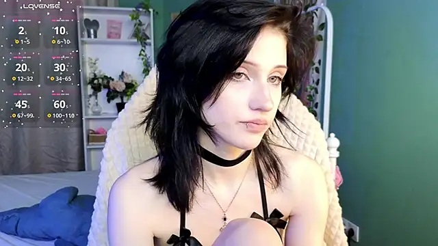 Snapshot of dark_vamp_ chatting on October 19, 2:41 pm dark vamp online show from October 19, 2:41 pm