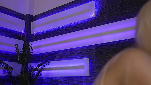 blondie muller online show from November 23, 9:05 pm