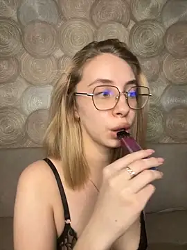 Kitty Katrine online show from December 13, 7:53 pm