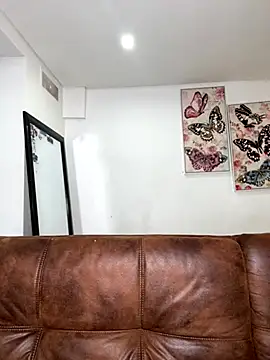 dolcebella online show from October 20, 3:48 pm