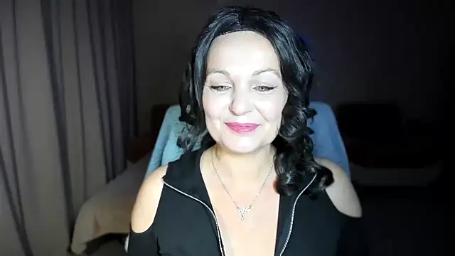 Snapshot of WitchBlueRose chatting on October 15, 5:48 pm WitchBlueRose online show from October 15, 5:48 pm