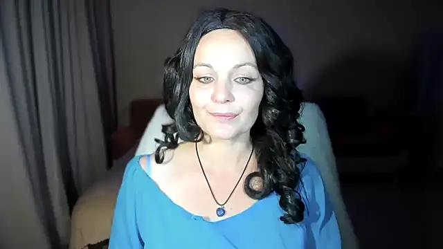 Snapshot of WitchBlueRose chatting on October 4, 8:02 pm WitchBlueRose online show from October 4, 8:02 pm