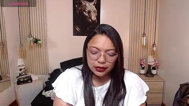 virtual charm online show from April 20, 1:03 pm