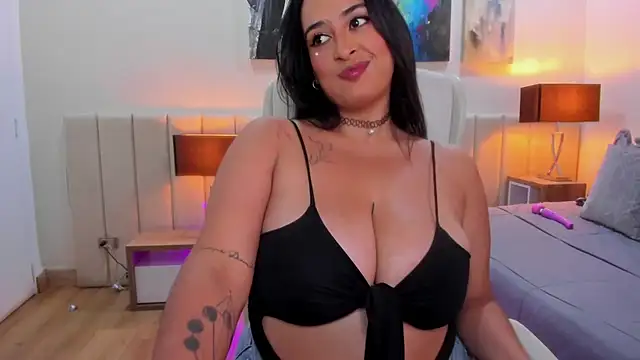 DaniRousse online show from December 3, 3:25 pm