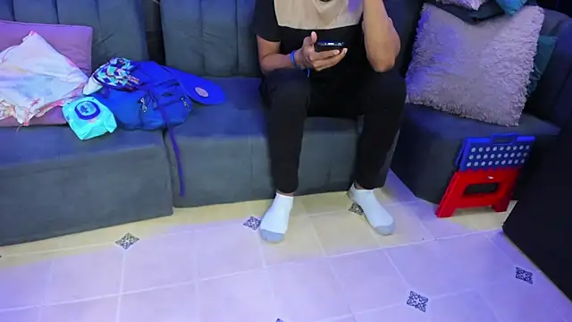 playsgirlhot online show from September 20, 11:36 pm