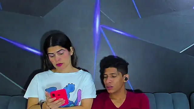 playsgirlhot online show from December 14, 11:21 pm