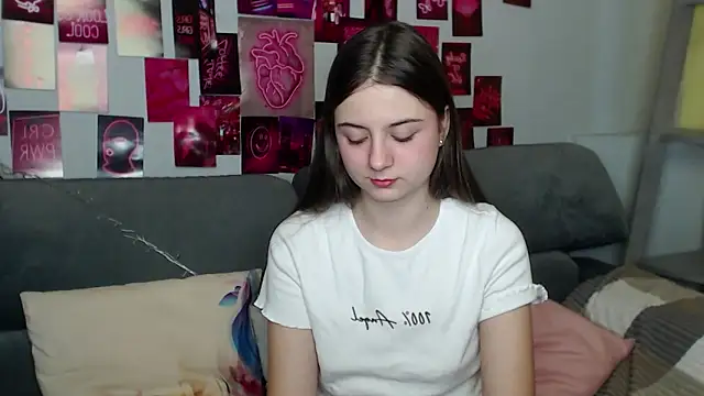 MilanaRoza online show from October 24, 5:14 am