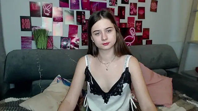 MilanaRoza online show from September 28, 5:25 am