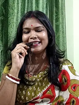 yoursweety09 online show from November 6, 8:09 am