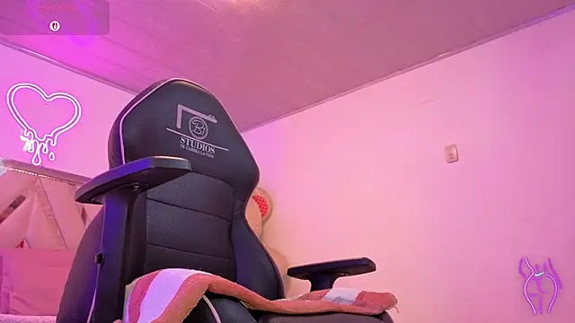 Laylafoxy tay online show from October 21, 3:21 am