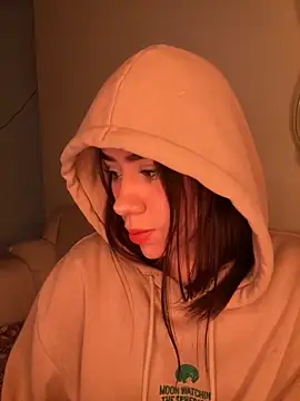 Snapshot of Im_Valen_Cute chatting on October 1, 12:48 am Im Valen Cute online show from October 1, 12:48 am