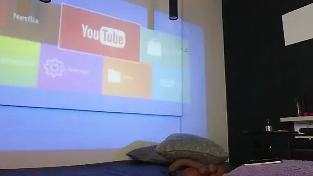 haileycat online show from October 24, 5:14 am