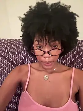 MayBailey online show from August 10, 4:49 am