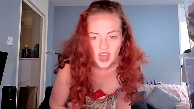 Snapshot of ENGLISHEMILY_69 chatting on September 23, 11:30 am ENGLISHEMILY 69 online show from September 23, 11:30 am