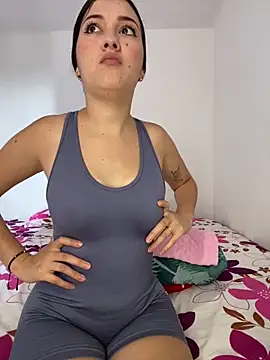 Jonlis01 online show from June 3, 4:56 pm