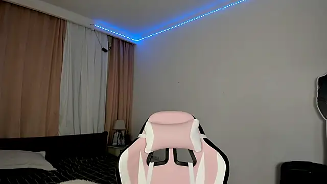 Velvetsky 1 online show from September 10, 8:42 pm