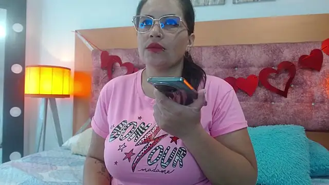 vennuss 89 online show from January 10, 2:00 pm