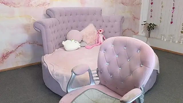 Snapshot of Nika_Kitten chatting on September 24, 4:50 pm Nika Kitten online show from September 24, 4:50 pm