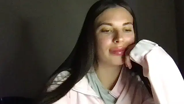 MoonriseGoddess online show from April 25, 5:43 pm