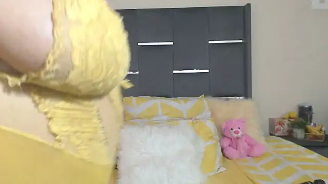 LaCaramellaChocolatia online show from February 22, 3:46 pm