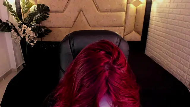 crimson tati  online show from April 8, 4:25 am