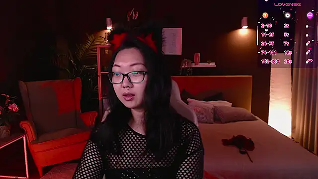 Snapshot of Marine_Vact chatting on September 21, 2:05 pm Marine Vact online show from September 21, 2:05 pm