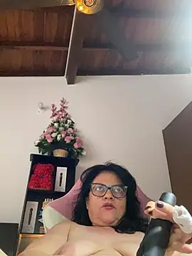 Sharongirl07 online show from April 17, 9:50 pm