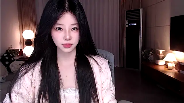 sweateanv  online show from March 28, 10:48 am