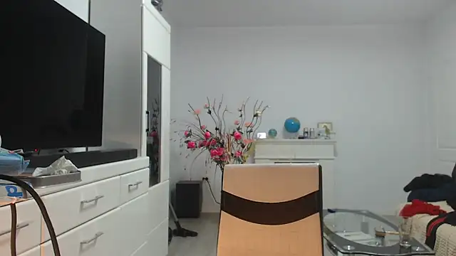 Amandamuller1982 online show from April 4, 8:40 pm