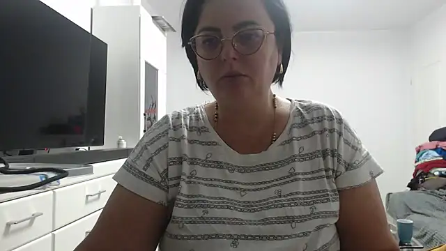 Snapshot of Amandamuller1982 chatting on October 4, 9:52 pm Amandamuller1982 online show from October 4, 9:52 pm