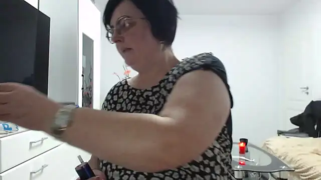 Amandamuller1982 online show from February 4, 6:33 pm