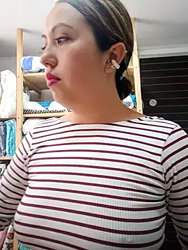 Snapshot of VIOLETA-25_ chatting on October 1, 3:39 pm VIOLETA-25 online show from October 1, 3:39 pm
