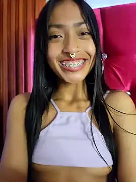 Snapshot of bonnie_18x chatting on October 11, 6:51 am bonnie 18x online show from October 11, 6:51 am