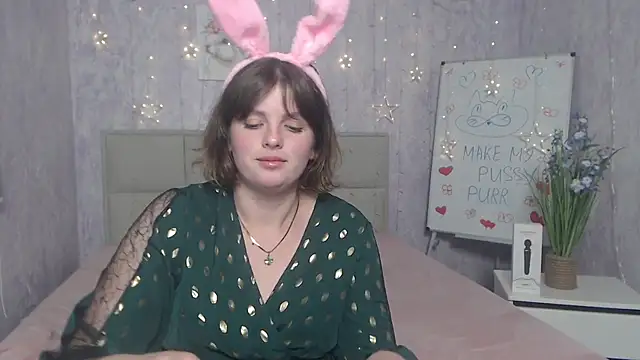 Snapshot of StaceyLex chatting on October 10, 11:37 am StaceyLex online show from October 10, 11:37 am