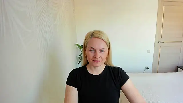 Alicee Gracee online show from March 24, 8:09 am