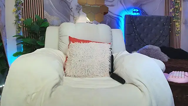 concubine online show from June 6, 2:34 pm